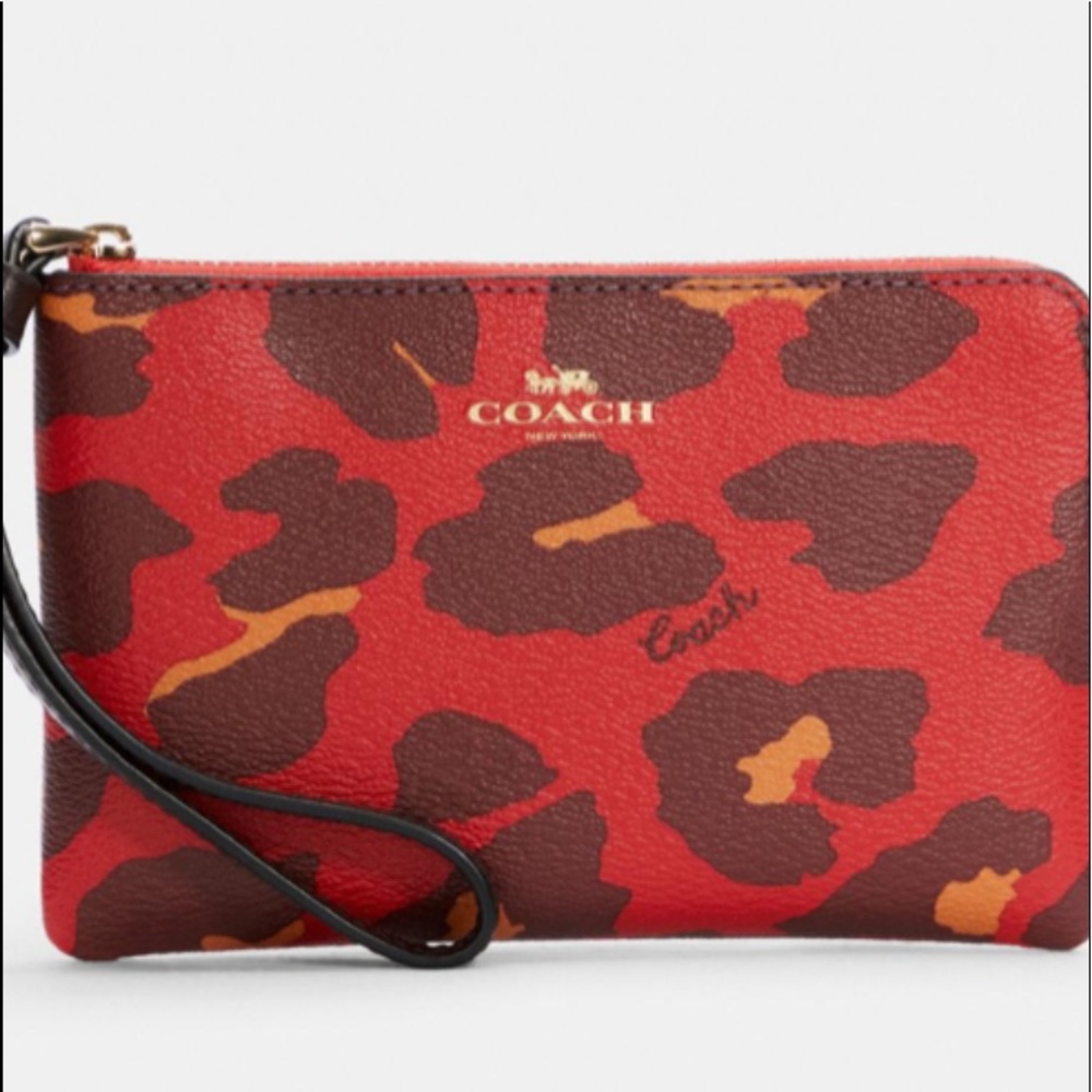 NWT Coach corner zip wristlet animal print